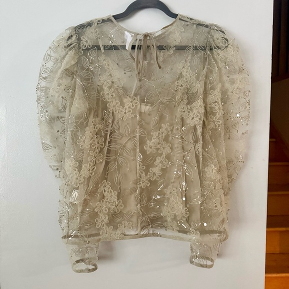 Paris Atelier - by & Other Stories Ethereal Beige Floral Lace Blouse with Sequin - Picture 4 of 10